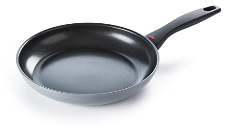 OXO Softworks Hard Anodized 24 cm Frying Pan Skillet, 3-Layered German Engineered Non-Stick Coating, Stainless Steel Soft-Touch Handle, Induction, Oven safe up to 180 °C, Dishwasher Safe, Grey