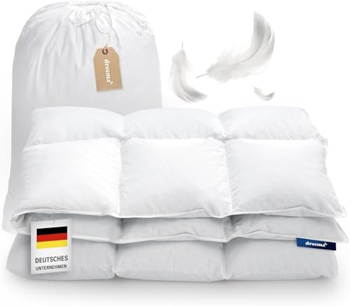 DREEMA Original leichte Komfort-Daunendecke 155x220 | Extraweiche Daunenfüllung | in Deutschland gefertigt | 100% nachhaltig mit Oeko-TEX & Nomite | Allergiker geeignet | Soft-Touch Baumwollbezug