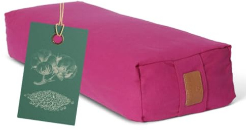 #DoYourYoga Eckiges Yoga Bolster »Paravati« mit Bio-Buchweizenschalen (KBA) / Länge ca 67cm & Durchmesser ca 13cm / Meditationskissen/Sitzkissen für längere Meditationen. 100% Baumwolle - pink