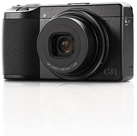 Ricoh GR IIIx Appareil Photo numérique [Focale 40mm] [Equipé d'un capteur CMOS APS-C de 24.2M] [La référence en matière de Prises de Vue instantanées] Noir