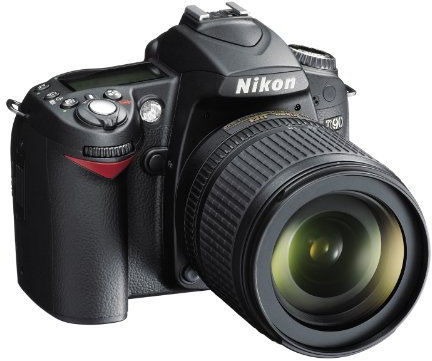 Nikon D90 + AF-S DX Nikkor 18 – 105 mm VR + 4 GB SD Card Digitale Spiegelreflexkamera Kamera 12.9 Megapixel, Zoom 5.8 x schwarz