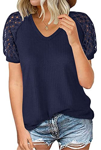 Yuson Girl Tops d'été pour Femmes Col V à Manches Courtes en Dentelle Chemisiers Tricot Gaufré Décontracté et Ample T Shirts élégants Basique Tee Tops(Bleu Marine, XL)