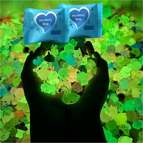 Mini Glow in The Dark Animal Resin Models, Mini Resin Animals, Mystery Bag, Luminous Farm Ocean Figures, 50/100 PCS Luminous Figurines Bulk Set, for Birthday Party Gift, DIY Crafts, Ornaments (100pcs)