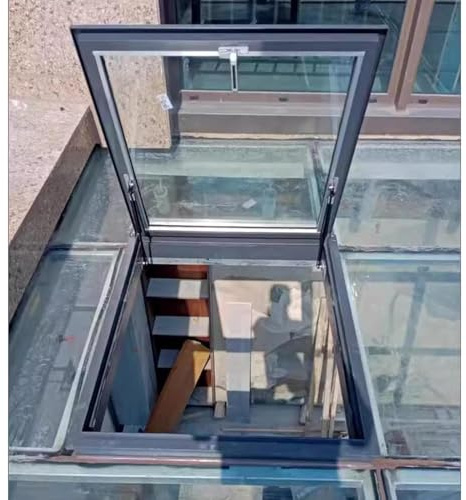 1 ventana de techo tipo tragaluz personalizable - Escotilla de acceso de aleación de aluminio de alta resistencia for áticos, sótanos y tejados(61x61cm)