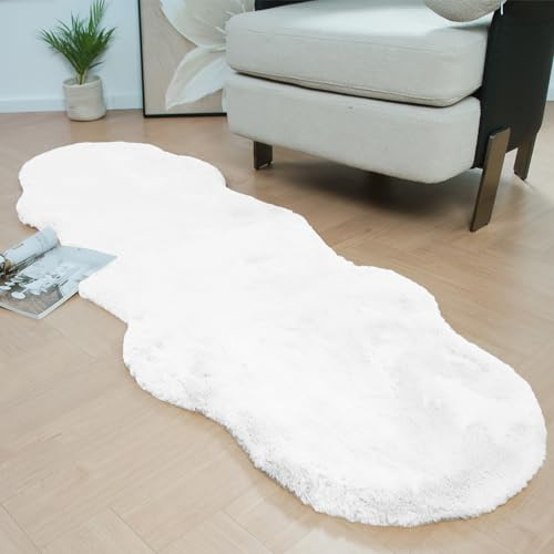 Latepis White Runner Rugs for Bedroom Soft Fuzzy Faux Sheepskin Rug 60 * 180cm Fur Shag Rug Non-Slip Washable Fluffy Carpet for Living Room Nursery Dorm
