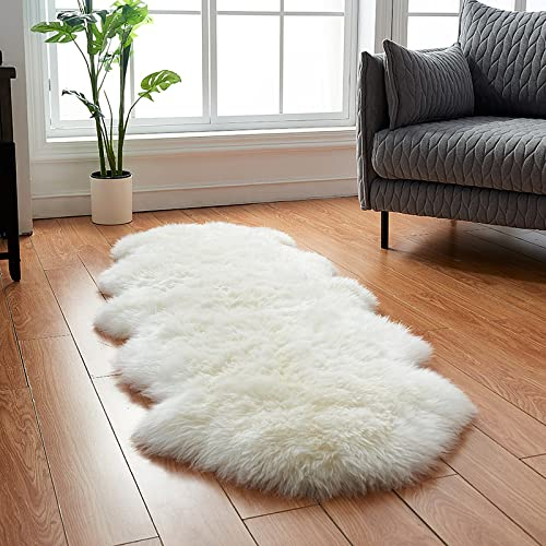 HEQUN Alfombra de Piel de Oveja sintética, Artificial Alfombra,Funda de Silla de Forro Polar Suave y mullida para recámara, sofá, Suelo (60×160 CM, Blanco)