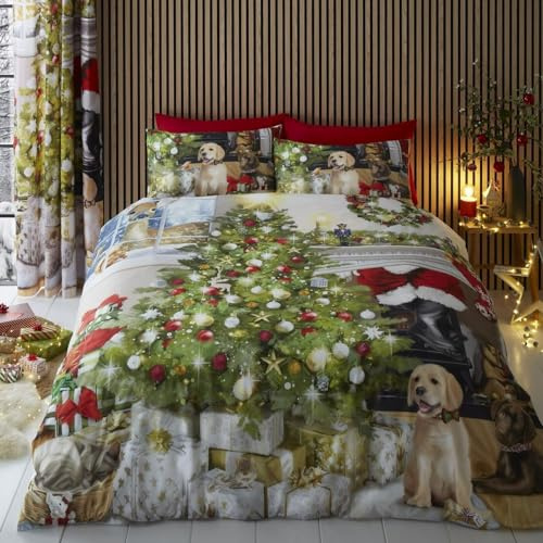 Fusion Christmas Dogs & Tree Duvet Cover Set – Double Bedding Size (200 x 200cm) – 2 Pillowcases – Easy Care – Festive Puppies & Presents Print – Traditional Vintage Christmas Bedroom Decor