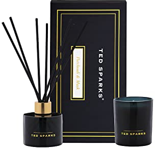 Ted Sparks Moss & Sandalwood Set Duftkerze & Diffuser Black Geschenkset aus Sojawachs hergestellt, Diffuser enthält 8 schwarze Faserstäbchen, bis zu 3 Monate lang Duft, TED-GB-M-CD06
