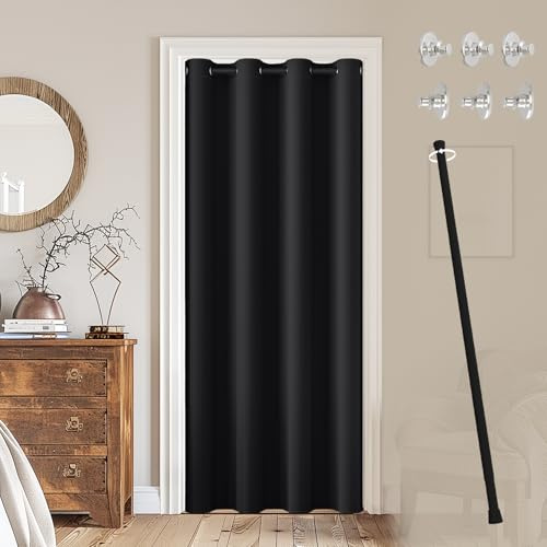 JCyh Cortina Puerta con Barra Extensible y Botón Magnético, Cortinas Termicas Aislantes Frio y Calor Ojales,1 Pieza Cortina Opacas para Salón, Cortina Cocina Puerta, Cortina Negro + Barra Negro