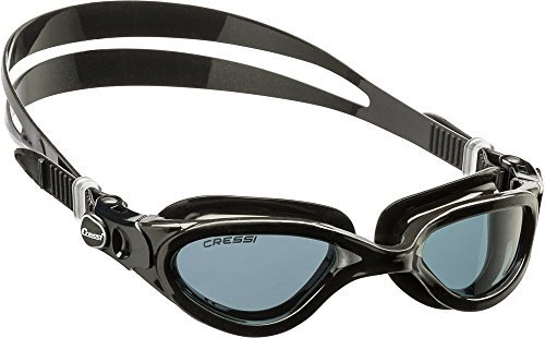 Cressi Flash - Premium Erwachsene Schwimmbrille Antibeschlag und 100% UV Schutz, Schwarz/Grau - Geräucherte Linsen, D (140 mm)