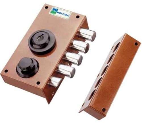 Serratura Laterale Art. 416 Con Mezzo Giro. Pompa-Cilindro Ø 30 Mm Con Lunghezza Esterna Mm 50. Apertura Interna Con Chiave, Pompa Singola. Finitura: Verniciata Bronzo.