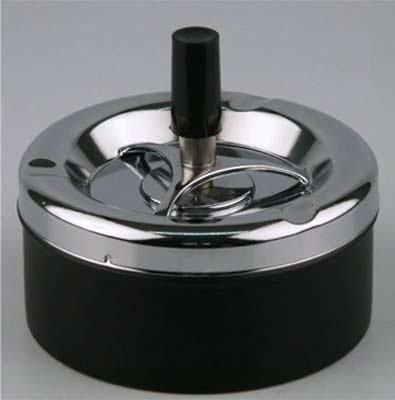 Bellissimo posacenere girevole moderno, in metallo cromato/nero, circa 11 cm