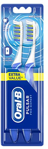 Oral-B Pulsar Pro-Expert Manual Toothbrush Enhanced with Battery Power, 2 Counts, (Colours May Vary)