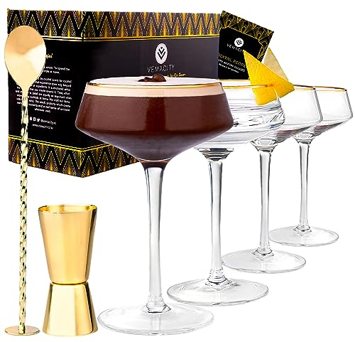 Vemacity Elegante Espresso Martini Gläser 4er Set mit Goldrand & Cocktail Zubehör | Martini Glas | Handgefertigte Cocktailgläser Set | Ideal Champagner Schalen und Champagner Gläser | Martinigläser