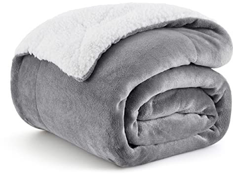Bedsure Sherpa Fleece Throw Blanket - Fluffy Microfiber Solid Blankets for Bed and Couch Throw/Single Size, Silver Grey, 130x150cm
