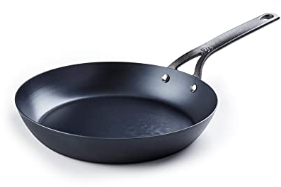 BK Black Steel Vorgewürzte 26cm Bratpfanne aus Kohlenstoffstahl, Geeignet für Induktion, Backofen- und Bratrostsicher bis 350C, Langlebig und Professionell, Schwarz