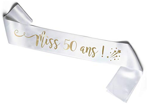 OLILLY - Écharpe Anniversaire Femme – Miss 50 Ans – Écharpe Blanche Satinée avec Inscription Dorée – Accessoire Festif pour Anniversaire – Idée Cadeau Originale (50 ans)