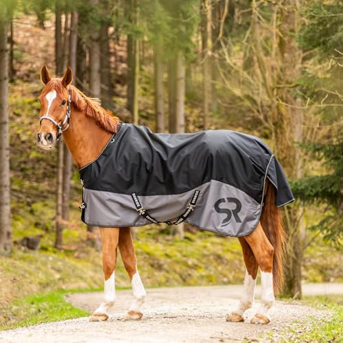 SUNRIDE Winterdecke 100g für Pferde (Stockholm) - mit Unterdecken kombinierbar - wasserdicht - 3.000mm Wassersäule - extrem atmungsaktiv - 1200D (schwarz, 145 cm)