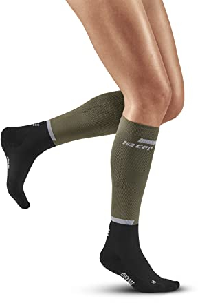 CEP Damen The Run Compression Socks Tall Laufbekleidung Kompressions-Socken Olive/Black - Oliv Iv