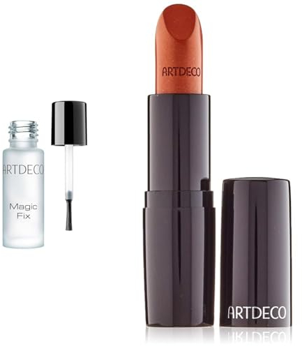 Transparente Lippenstiftversiegelung + glänzendem Lippenstift