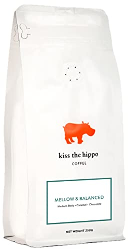Kiss the Hippo - Mellow & Balanced Coffee | Single Origin | Whole Beans | Organic | Carbon-Negative | Cafetiere, Filter | Suitable For Milk | Notes of Chocolate, Red Apple, Orange | 250 gr