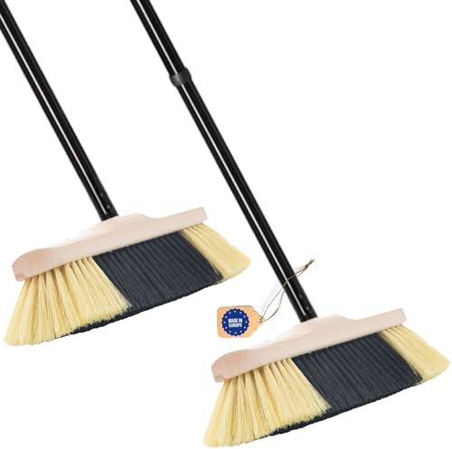 Novaliv Juego de 2 escobas de habitación con mango estable, cerdas de plástico, cerdas suaves, densas, escobas de madera, 4 piezas, mango ranurado, cerdas artificiales, para laminado y parqué