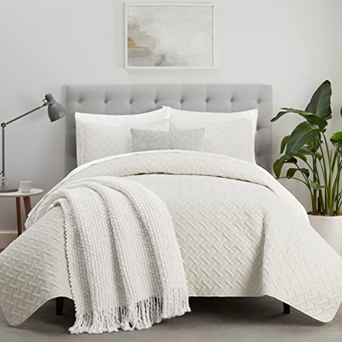 Serta ComfortSure Soft 3-Piece Full/Queen Quilt Bedding Set, Includes Bedspread/Coverlet and Pillow Shams, Bedding for All Seasons, Machine Washable, Ivory