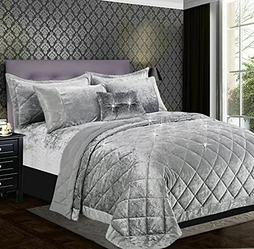 3-Piece Silver Quilted Crushed Velvet Bedspread King 250 x 250 cm - Hotel Quality Soft Plush Bed Throw for Bedroom - Santiago Embossed Diamond Bedding with 2 Pillow Shams