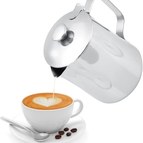 Jadeshay Bricco Latte,600ml Tazza Caffè Montalatte Acciaio Inossidabile con Manico e coperchio,Brocca per Latte Art per Versare Caffè e Preparare Cappuccino e Latte per Cucina e Ufficio