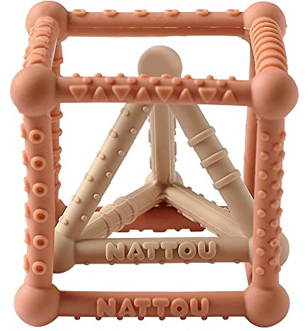 Nattou Cube en Silicone avec Pyramide, Set à 2 pièces, pour Saisir et Mordre, sans BPA, Ø 10 cm + 8 cm, Silicone, caramel/beige