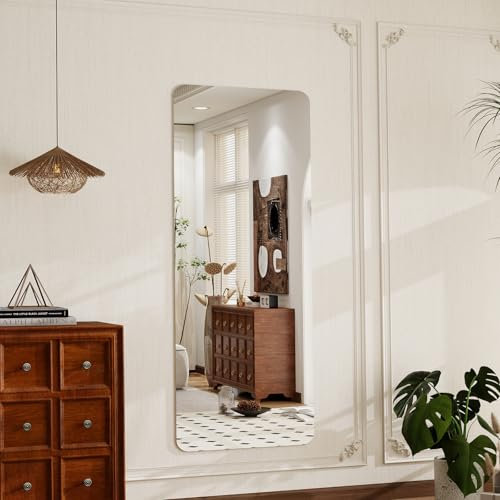 Koonmi Durchgehender Spiegel aus Acryl, 143x40 cm