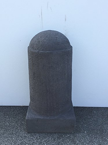 ARTISTICA GRANILLO DISSUASORE in Cemento,INERTI in Pietra LAVICA Misura H 65 Base 32X32 CM.