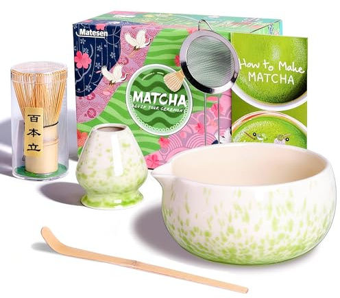 Matesen Matcha Kit Beige e verde, Set Matcha da 5 Pezzi, Kit Matcha Completo, Accessori per la Cerimonia del Tè Giapponese, Supporto per Frusta Matcha, Confezione Regalo Matcha per Natale