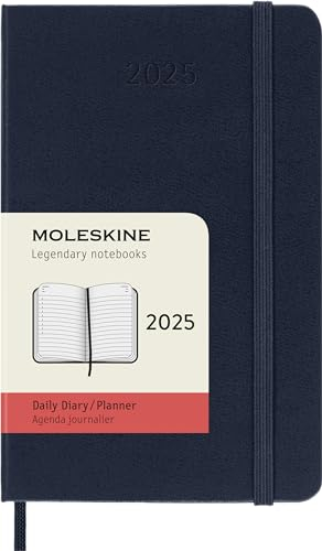 Moleskine Daily Planner, 12 Monate Tagesplaner 2025, Fester Einband und Elastischer Verschluss, SaphirBlau Farbe, TaschenFormat 9x14 cm
