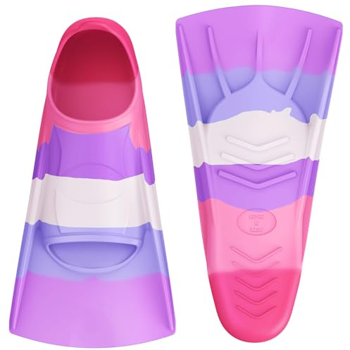 QcoQce Palmes de natation pour enfants, 100 % silicone, palmes courtes pour la plongée avec tuba, la plongée, l'entraînement et les vacances, dans une taille de voyage pratique avec sac en filet pour