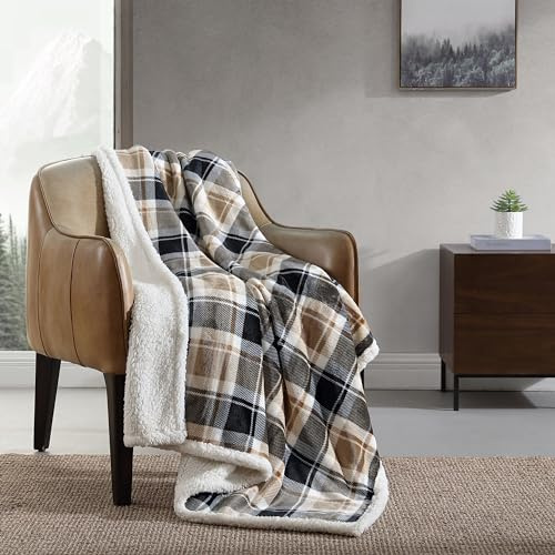 Eddie Bauer Biancheria da letto reversibile in pile sherpa, decorazione per la casa per tutte le stagioni, poliestere, robusto plaid beige, copriletto