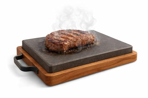 Kalu creations Piastra Rettangolare in Pietra Lavica con Vassoio in Legno, Bistecchiera con Supporto Legno con Manici per Cucinare e Servire Carne, 30 x 20,5 cm - Nero e Marrone