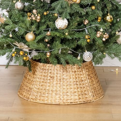 StorageWorks Wicker Christmas Tree Skirt, Decoration Christmas Tree Basket for Holiday, Stable Water Hyacinth Christmas Tree Stands, Christmas Tree Base Collar for Pencil Trees, 57cm