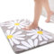 QJHOMO Grau Badezimmerteppich Niedliche Gänseblümchen Badematte rutschfest Waschbar Badteppich Weiße und Gelbe Blume Badvorleger Weiche Duschvorleger Absorbierende Badezimmer Teppich 50x80 cm