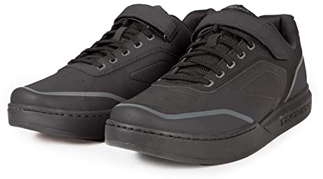 Endura Hummvee Clipless Cycling Shoes | Durable | Enhanced Breathability Cycling Shoes Black