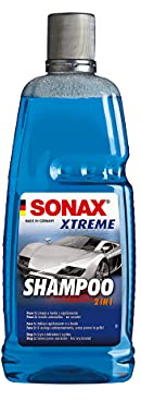 SONAX XTREME Shampoo concentrato di shampoo per auto 2 in 1 (1 litro) senza sverniciatura per la pulizia di superfici verniciate, metallo, vetro, plastica e gomma | Art. N. 02153000-820