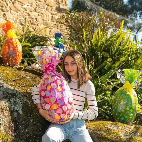 Huevo de Pascua Gigante con chuches y Sorpresa (Incluye Huevo de Chocolate de 150 gramos y todas las chuches en el interior) (Huevo Rosa)