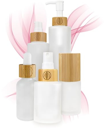 Leere Sprühflasche Glas 30 ml mit Bambusverschluss und Gravur, 5 Stück, Sprayflasche zum Befüllen mit Sprühkopf extra feine Vernebelung Deiner DIY-Naturkosmetik, Sprühkopfbehälter Haare