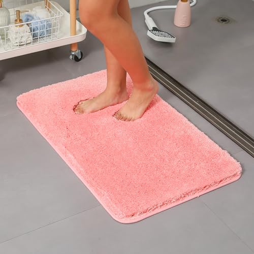 HOUSERAN Badezimmerteppich 50x80cm, Badematte rutschfest, Weiche Mikrofaser Badvorleger Waschbar mit Wasserabsorbierenden, Badematte Hochflor für Badezimmer, Dusche und Badewanne, Rosa