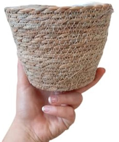 Cubremaceta Artesanal en Mimbre de Ø12cm para Añadir Encanto Rústico a tu Decoración con Plantas