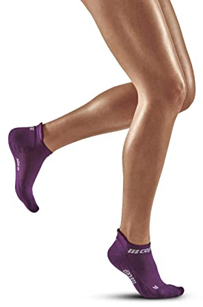 CEP - THE RUN COMPRESSION SOCKS NO SHOW for women | Extra short running socks in violet with compression | Regenerating compression socks for women | Size III | M