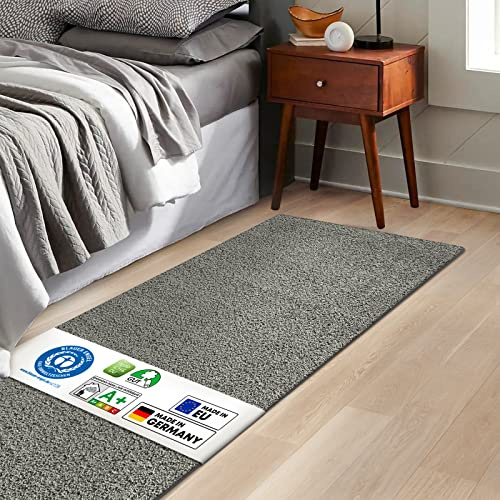 KARAT Alfombra de cama Barcelona – Shaggy borde de la cama – Alfombra para dormitorio salón – Alfombra mullida (67 x 160 cm, gris)