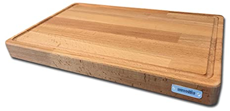 AUSONIA 66441 PLANCHE À DECOUPER EN BOIS DE HÊTRE PLANCHE DE CUISINE DE LUXE POUR VIANDE PAIN FROMAGE AVEC RAINURE ET BORD A JUS 50x35x4 cm AVEC PIEDS EN CAOUTCHOUC