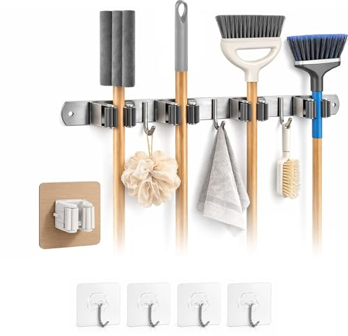 SANTTIARI Pack Colgador Escobas y Fregonas + 1 Soporte Escobas Pared Adhesivo+ 4 Ganchos Multiusos | Acero Inoxidable Apto Exterior | Con/sin Taladro (Incluye Adhesivo y Tornillería) | Hasta 15kg
