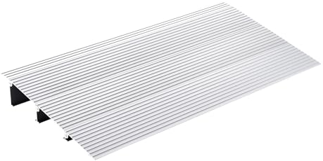 VEVOR Türschwellenrampe 43,6 x 86,4 x 7,6 cm Rollstuhlrampe 362,8 kg Tragfähigkeit Auffahrrampe aus Aluminiumlegierung Bordsteinrampe modulares Design Schwellenrampe rutschfest Aluminiumrampe Rampe
